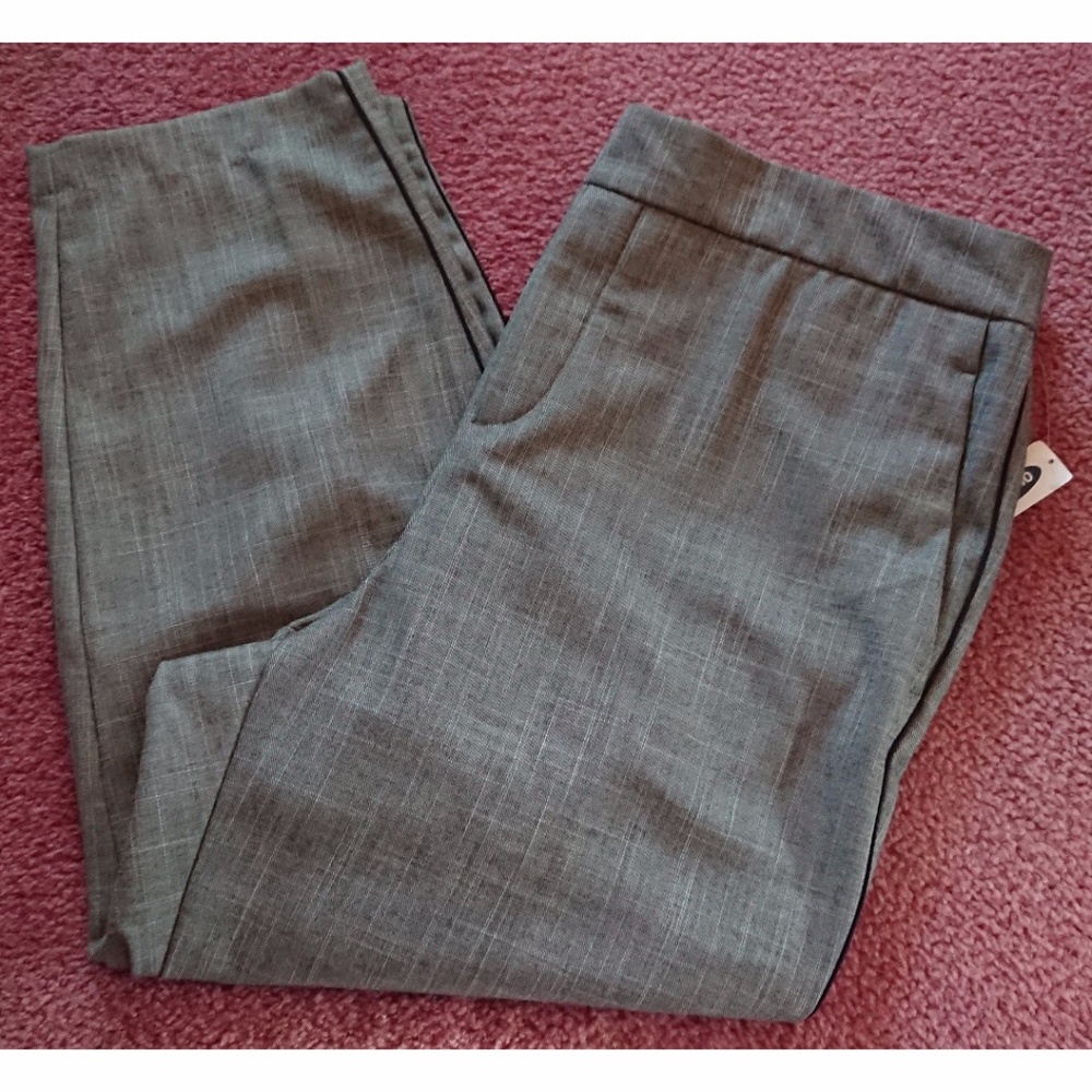 Soft Gray Old Navy Pull on Dress Pants